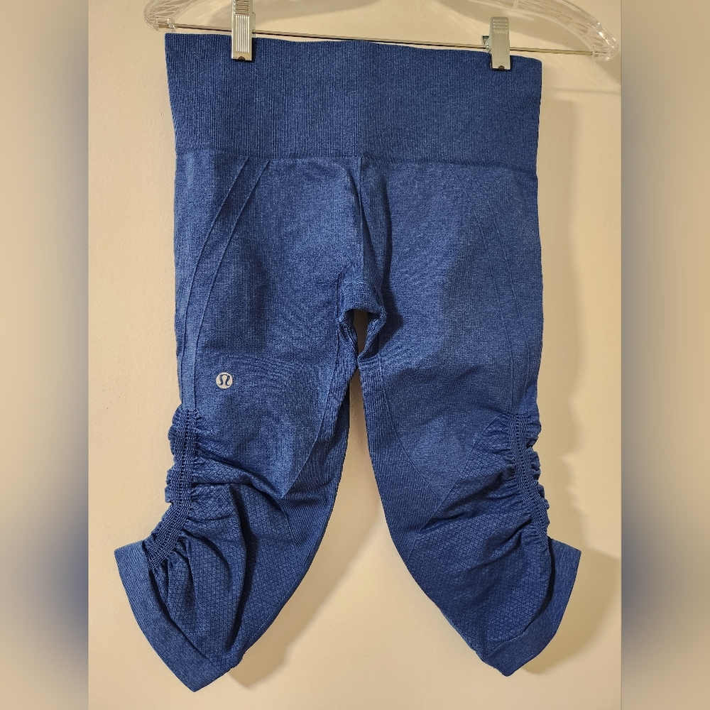 Lululemon blue scrunch leggings